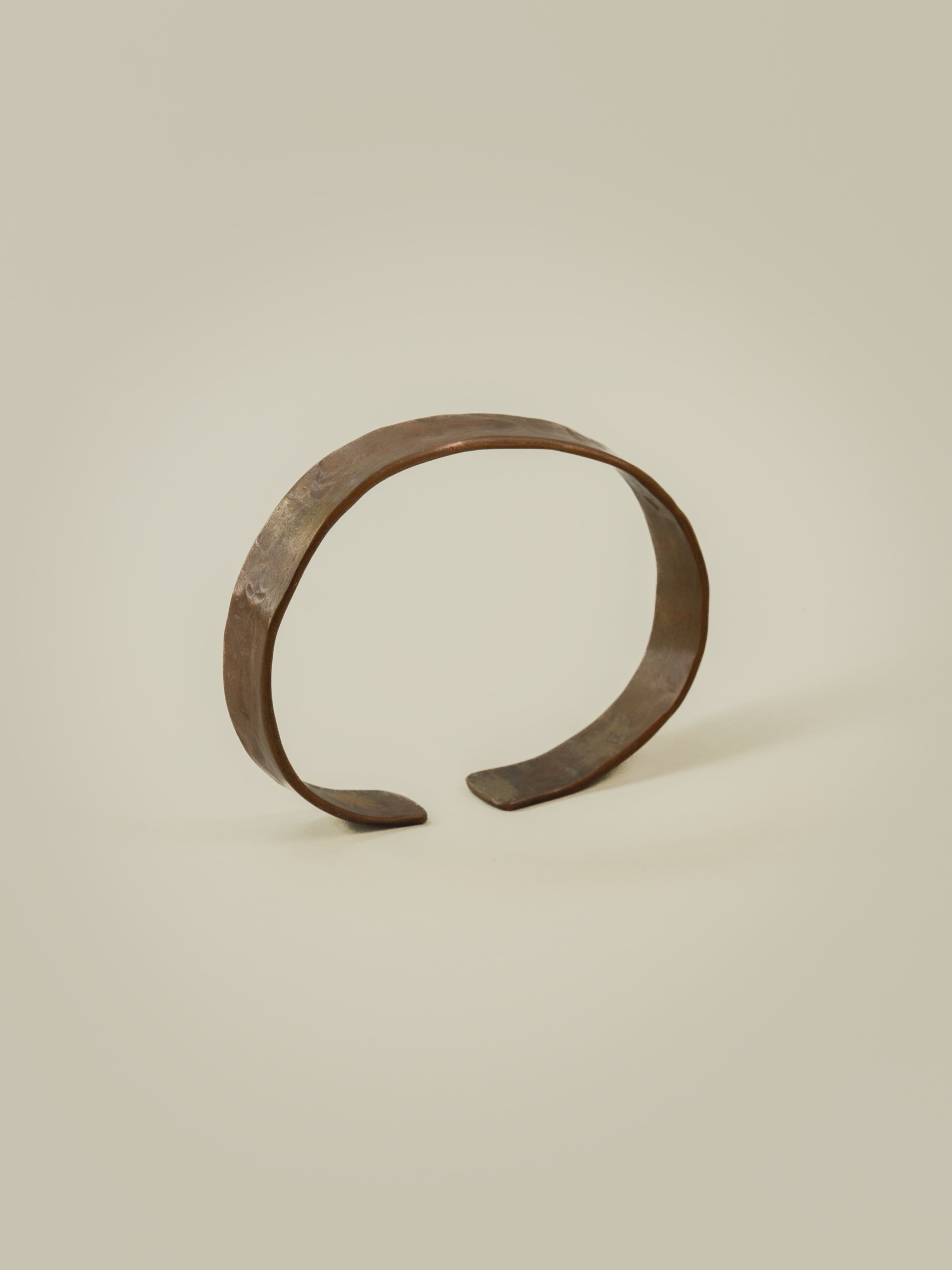 Hammertone Thin Copper Bangle