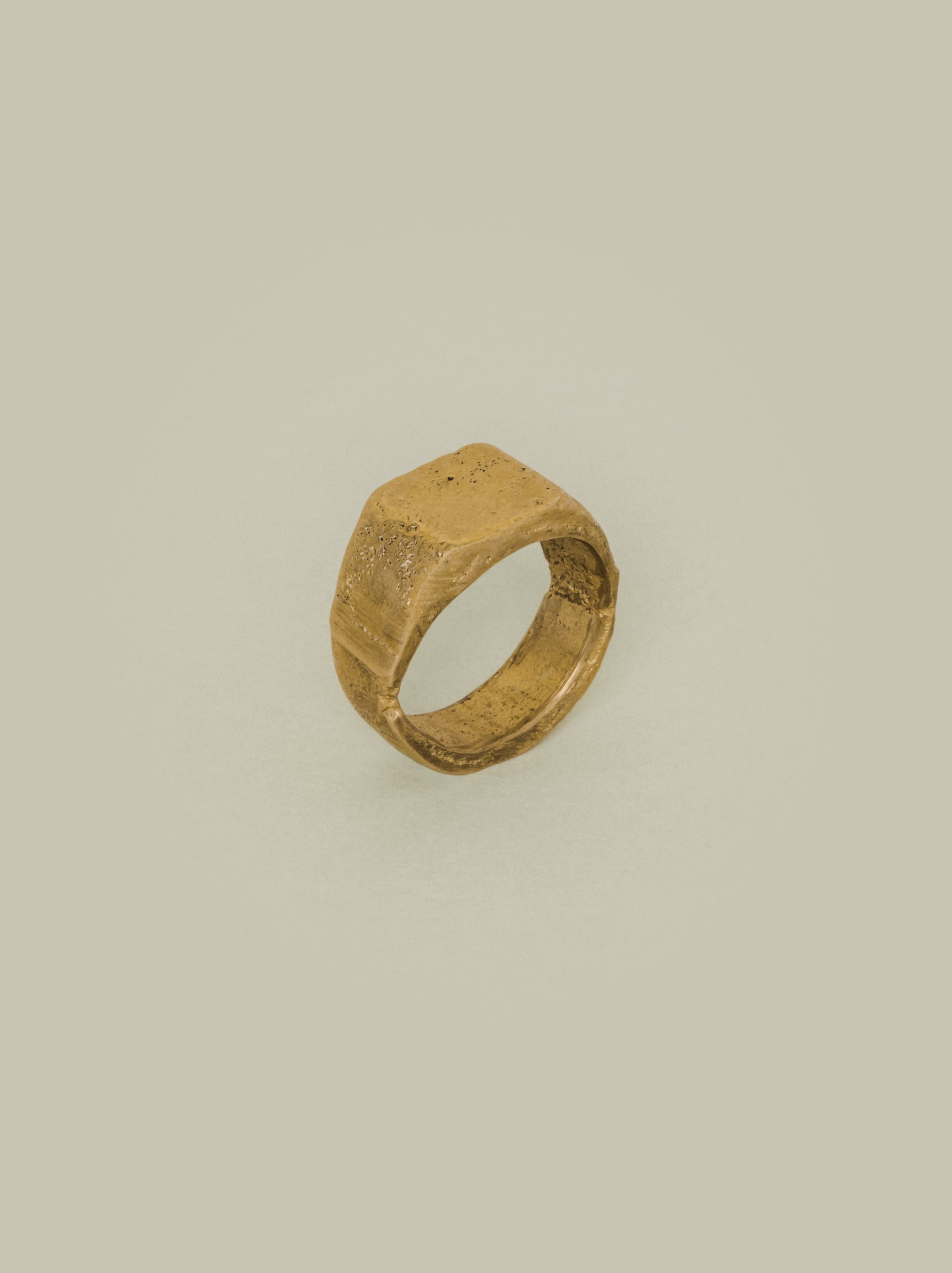 BRONZE SQUARE SIGNET
